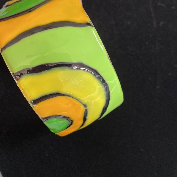Vintage 90’s Geometric Bangle Bracelet - Picture 2 of 5
